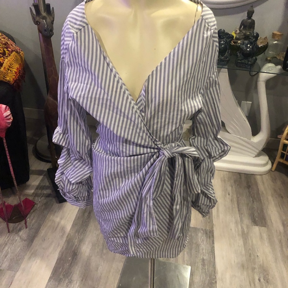 SIMPLEE grey & white striped wraparound dress.